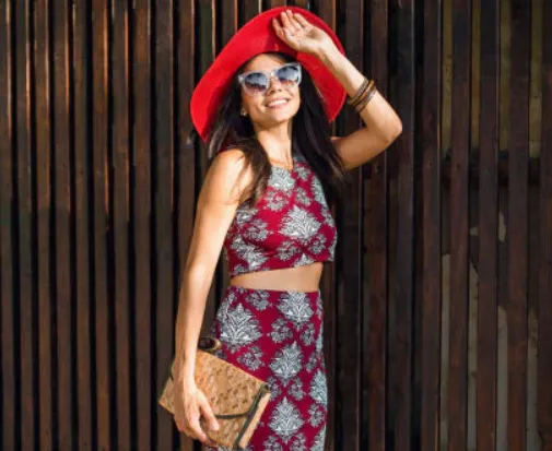 Glamorous Holiday Fashion Trends for 2025