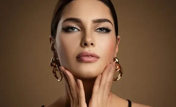 2025 Eyeshadow Trends You Need to Try This Year