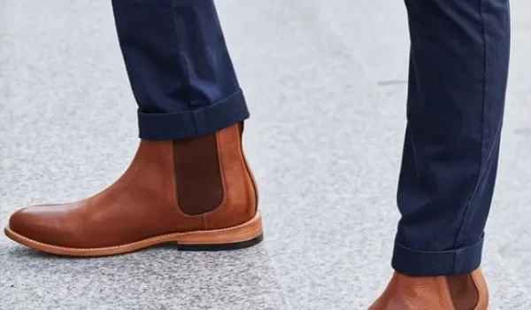 Step Into Autumn: The Ultimate Men’s Fall Footwear Guide