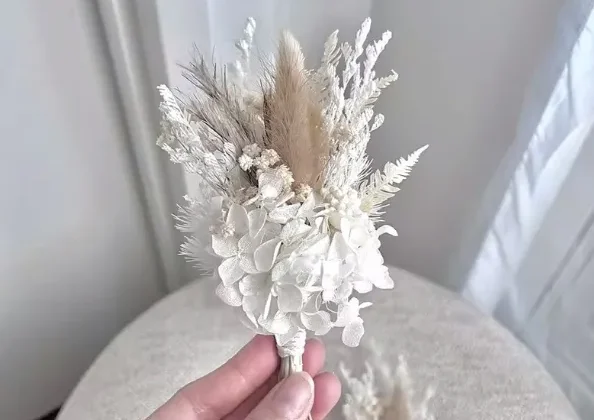 Timeless Keepsakes: How to Preserve Your Corsage for Years to Come