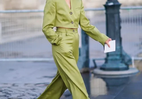 10 Fresh Ways to Style a Cropped Blazer This Season