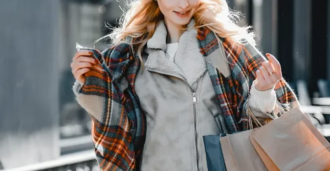 Master the Art of Winter Style: How to Stay Warm and Chic This Season