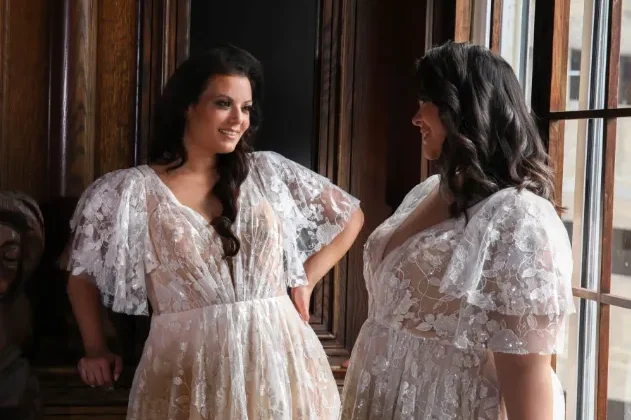 10 Stunning Dresses for Curvy Women: Style Tips for Every Occasion