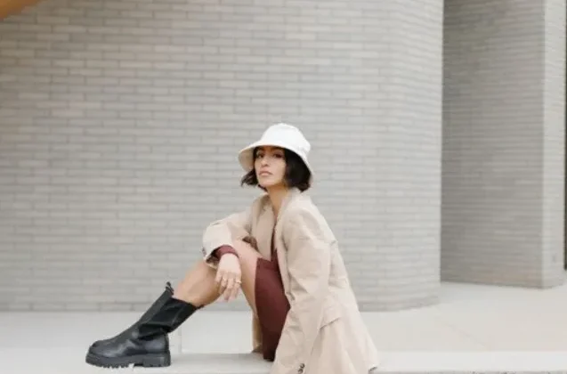 Bucket Hats Are Back: How to Rock Them in 2025