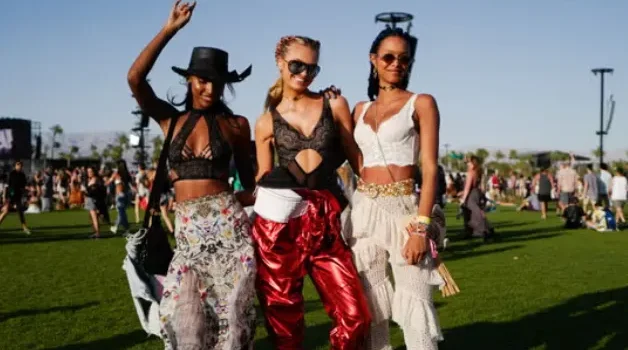 Essential Accessories to Rock at Spring Festivals in 2025