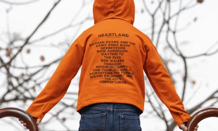 How to Choose the Ideal Festival Hoodie for 2025