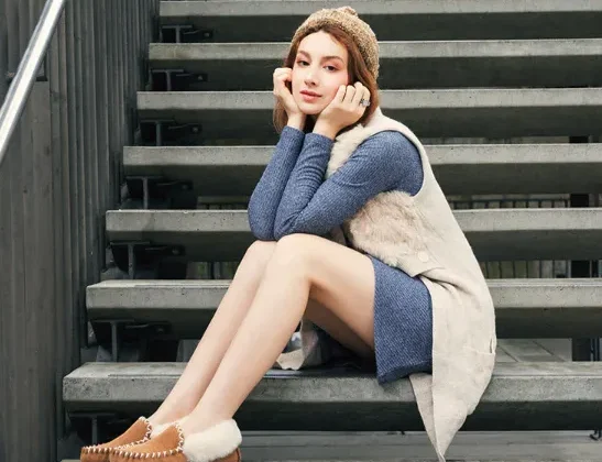 Mastering Minimalist Style: How to Build a Timeless and Streamlined Wardrobe